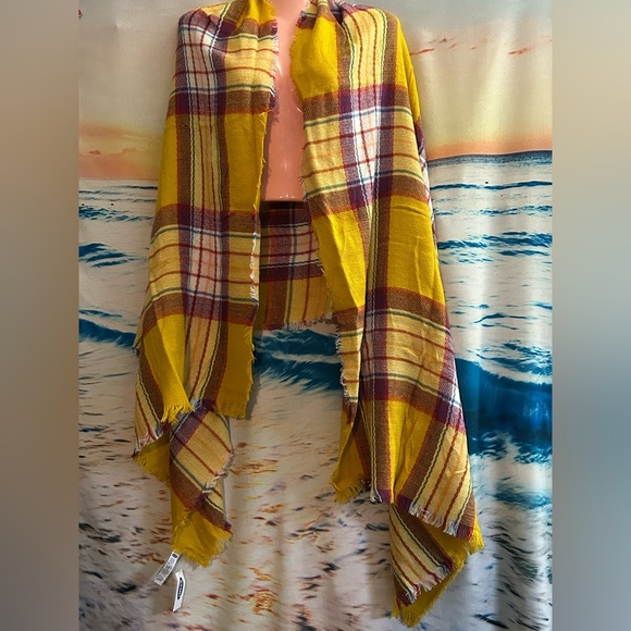 Old Navy Accessories - Old Navy Yellow Plaid Flannel Fringe Scarf Wrap NWT